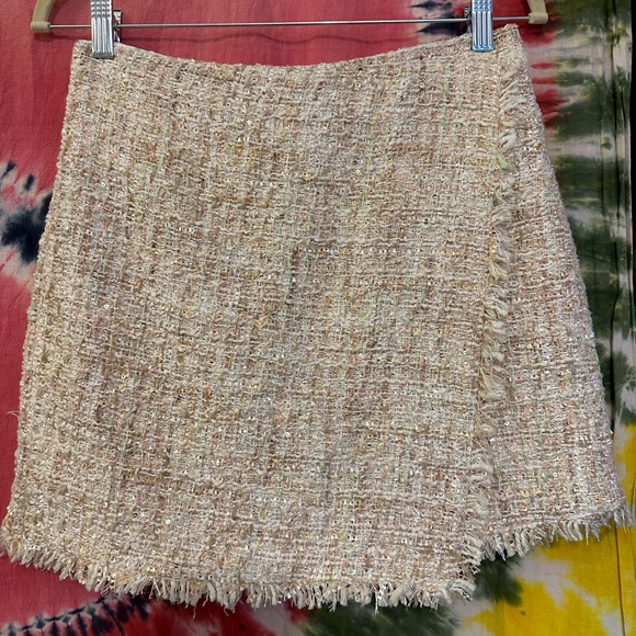 Chic Tweed Mini Skirt - Beige - Picture 6 of 6